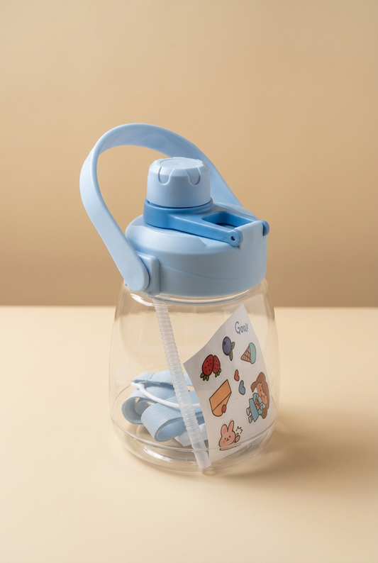 Shishe uji 1300 ml me pipëz, dorezë,shirit për kapje ne çante dhe stikera – Ngjyra e kaltër
