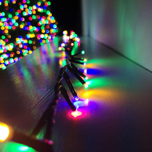 PREMIER TreeBrights 1,000 LED (25 m) Drita Shumëngjyreshe për Pemën e Krishtlindjeve apo për dekor.
