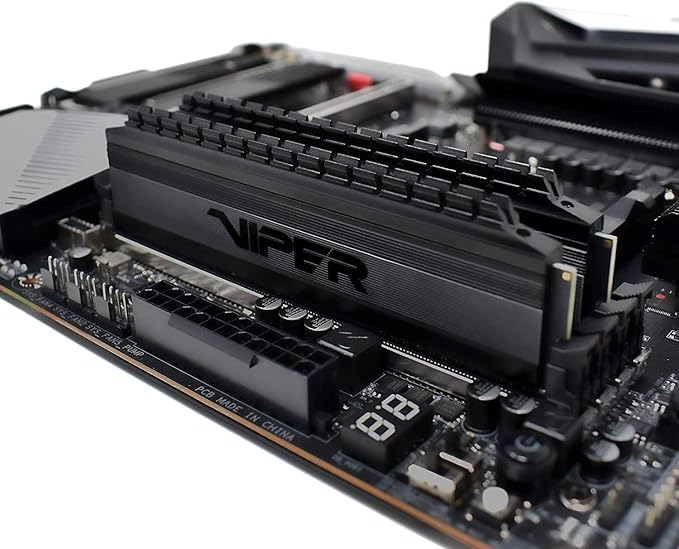 Patriot Viper 4 Blackout Series DDR4 16GB (2 x 8GB) 3200MHz Kompleti i Memories RAM