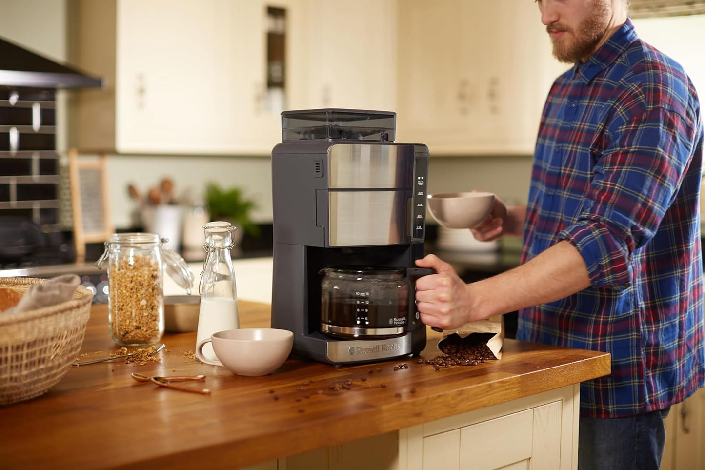 Russell Hobbs Grind & Brew – Makineri Kafeje me Programim, Teknologji WhirlTech për Nxjerrje dhe Shije optimale, me Mulli të Integruar, Kapacitet 10 Filxhanë, Gjel Gjatë 1.25L, Modeli 25610-56